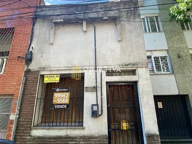 Casa 4 quartos e 1 banheiro, à venda, no bairro Centro Histórico em Porto Alegre