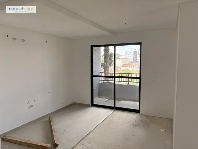 Apartamento 3 quartos e 2 banheiros, à venda, no bairro Novo Mundo em Curitiba