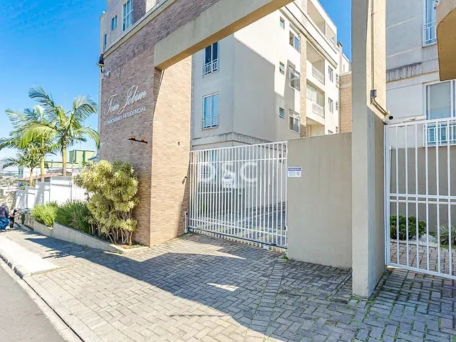 Apartamento 2 quartos e 2 banheiros, à venda, no bairro Uberaba em Curitiba