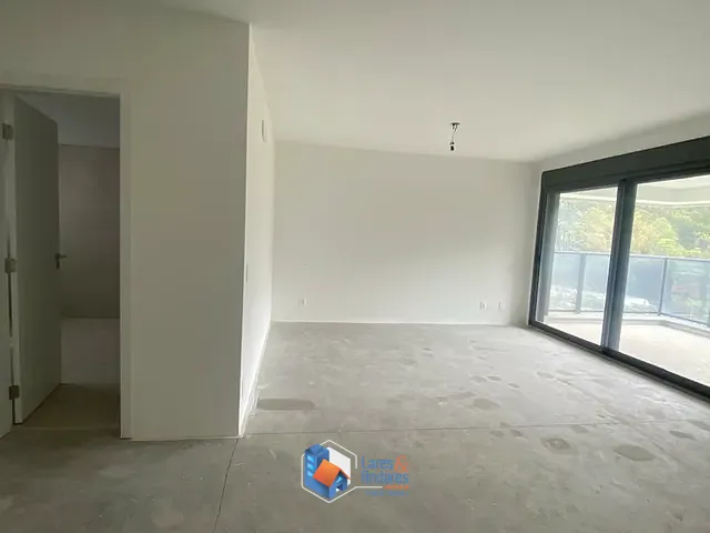 Apartamento 4 quartos e 5 banheiros, à venda, no bairro Cidade Jardim em São Paulo
