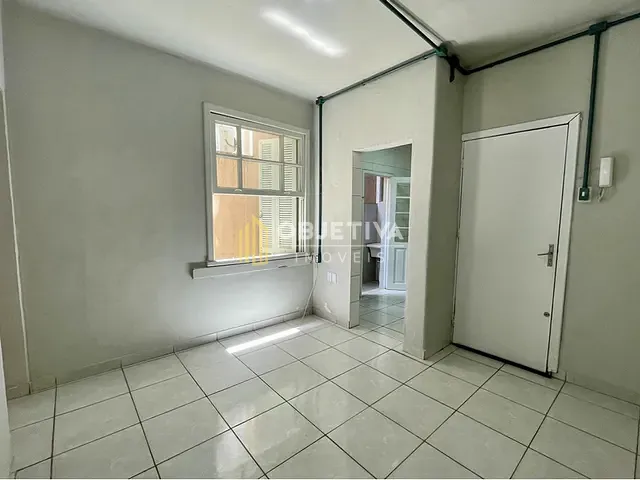 Apartamento 2 quartos e 1 banheiro, à venda, no bairro Centro Histórico em Porto Alegre