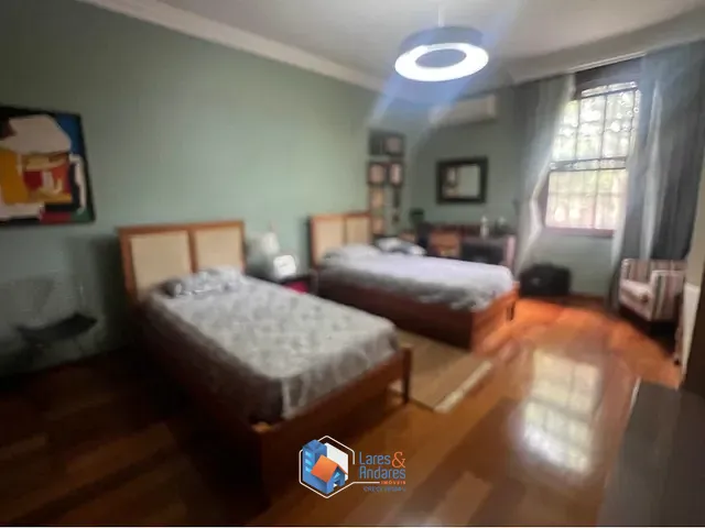 Casa 4 quartos e 5 banheiros, à venda, no bairro Jardim Morumbi em São Paulo
