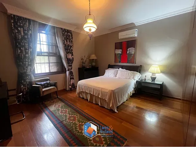Casa 4 quartos e 5 banheiros, à venda, no bairro Jardim Morumbi em São Paulo