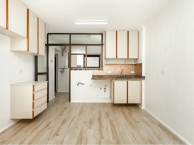 Apartamento 3 quartos e 3 banheiros, à venda, no bairro Moema em São Paulo