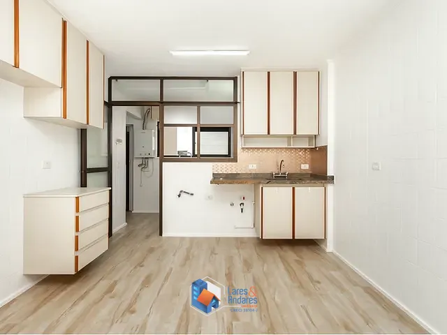 Apartamento 3 quartos e 3 banheiros, à venda, no bairro Moema em São Paulo