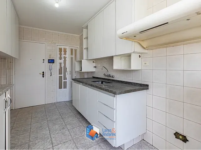 Apartamento 3 quartos e 2 banheiros, à venda, no bairro Campo Belo em São Paulo