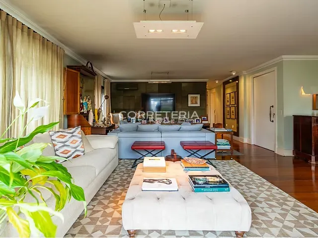 Apartamento 4 quartos e 4 banheiros, à venda, no bairro Vila Uberabinha em São Paulo
