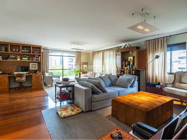 Apartamento 4 quartos e 4 banheiros, à venda, no bairro Vila Uberabinha em São Paulo