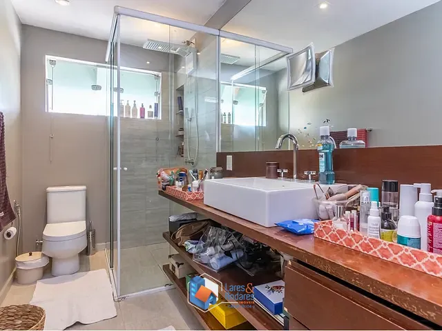 Casa 4 quartos e 5 banheiros, à venda, no bairro Bosque da Saúde em São Paulo