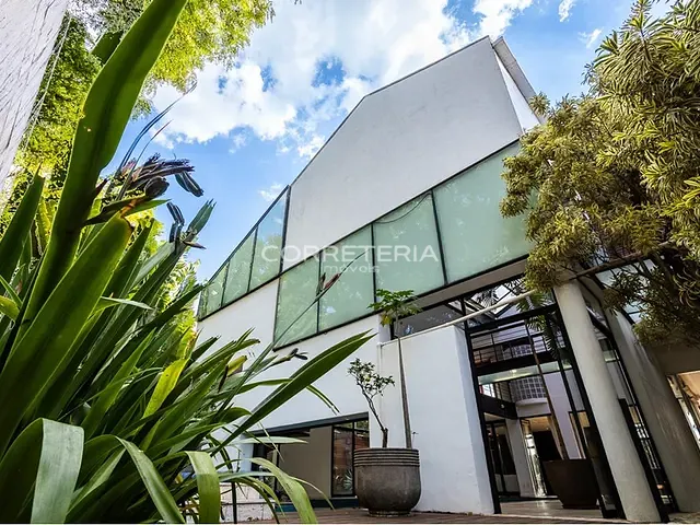 Casa 4 quartos e 8 banheiros, à venda, no bairro Boaçava em São Paulo
