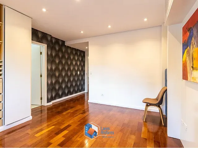 Casa 4 quartos e 8 banheiros, à venda, no bairro Boaçava em São Paulo