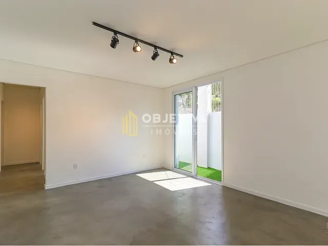 Apartamento 3 quartos e 2 banheiros, à venda, no bairro Mont Serrat em Porto Alegre