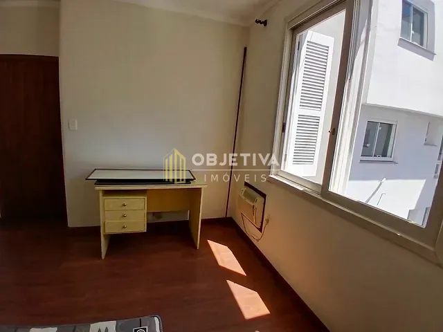 Apartamento 2 quartos e 2 banheiros, à venda, no bairro Independência em Porto Alegre