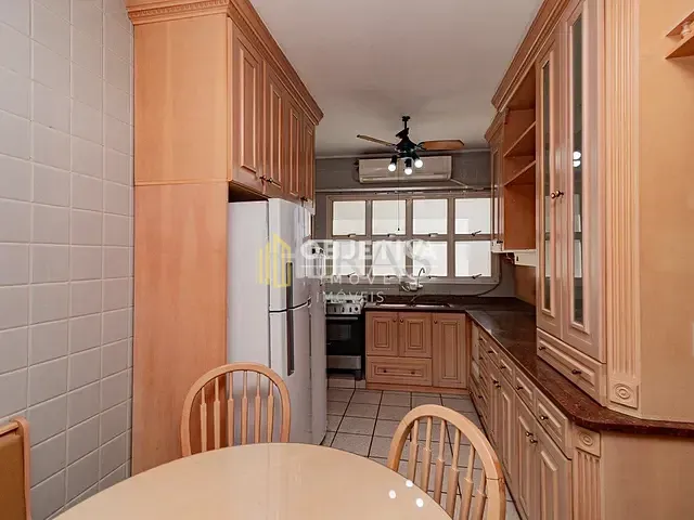 Apartamento 3 quartos e 3 banheiros, à venda ou para alugar, no bairro Rio Branco em Porto Alegre