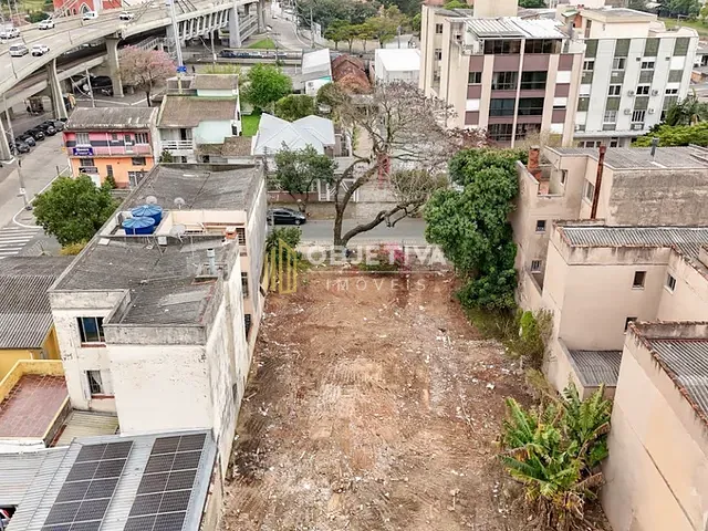 Terreno à venda, no bairro Partenon em Porto Alegre