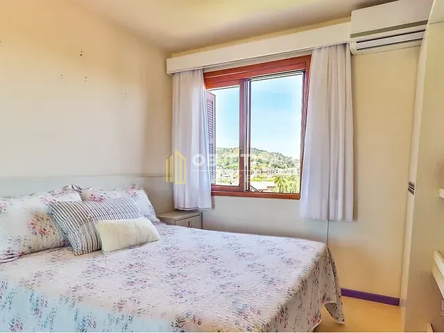 Casa 3 quartos e 4 banheiros, à venda, no bairro Ipanema em Porto Alegre