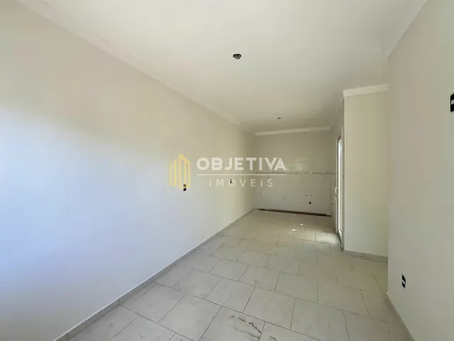Casa 2 quartos e 1 banheiro, à venda, no bairro Olaria em Canoas