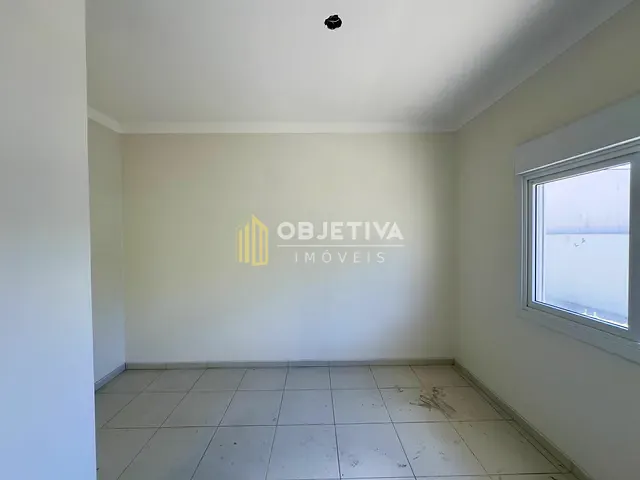 Casa 2 quartos e 1 banheiro, à venda, no bairro Olaria em Canoas