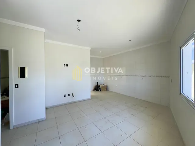 Casa 2 quartos e 1 banheiro, à venda, no bairro Olaria em Canoas
