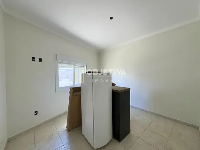 Casa 2 quartos e 1 banheiro, à venda, no bairro Olaria em Canoas