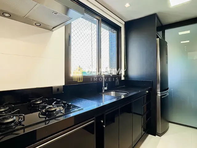 Apartamento 2 quartos e 4 banheiros, à venda, no bairro Petrópolis em Porto Alegre