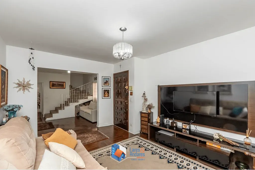 Casa, 3 quartos, 179 m² - Foto 1