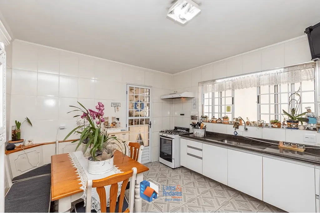 Casa, 3 quartos, 179 m² - Foto 2