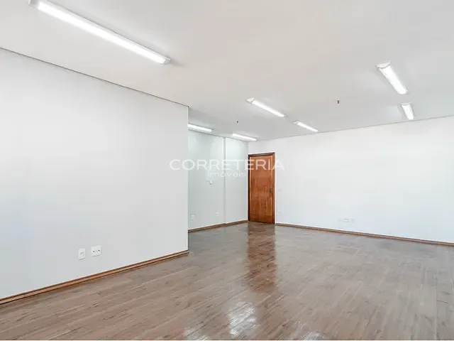 Sala à venda, no bairro Vila Leopoldina em São Paulo