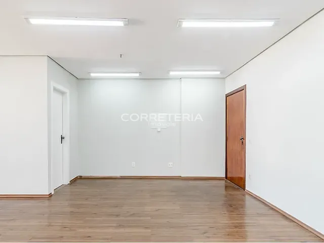 Sala à venda, no bairro Vila Leopoldina em São Paulo