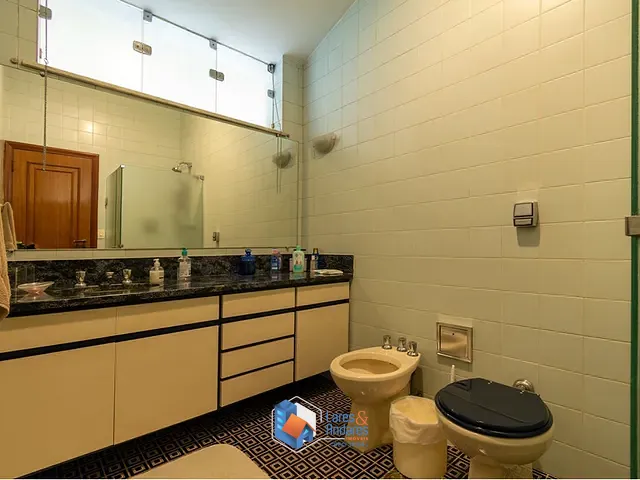 Casa 7 quartos e 6 banheiros, à venda, no bairro Alto de Pinheiros em São Paulo