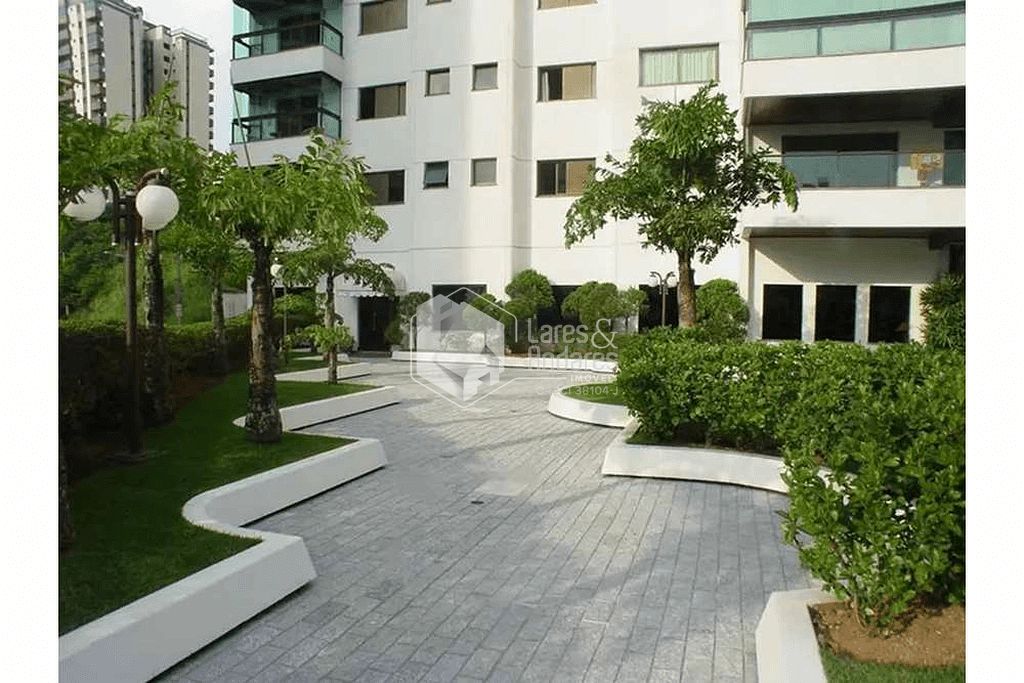 Apartamento, 3 quartos, 243 m² - Foto 1