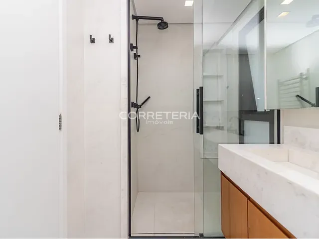 Apartamento 3 quartos e 5 banheiros, à venda, no bairro Jardim das Acácias em São Paulo