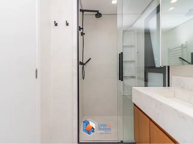 Apartamento 3 quartos e 5 banheiros, à venda, no bairro Jardim das Acácias em São Paulo