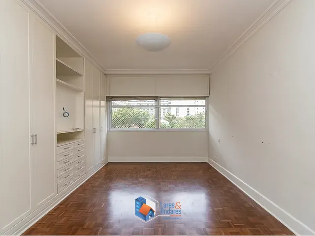 Apartamento 3 quartos e 4 banheiros, à venda, no bairro Cerqueira César em São Paulo