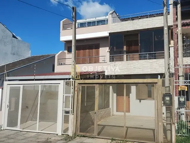 Casa 3 quartos e 4 banheiros, à venda, no bairro Guarujá em Porto Alegre