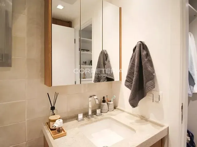 Apartamento 2 quartos e 2 banheiros, à venda, no bairro Vila Olímpia em São Paulo
