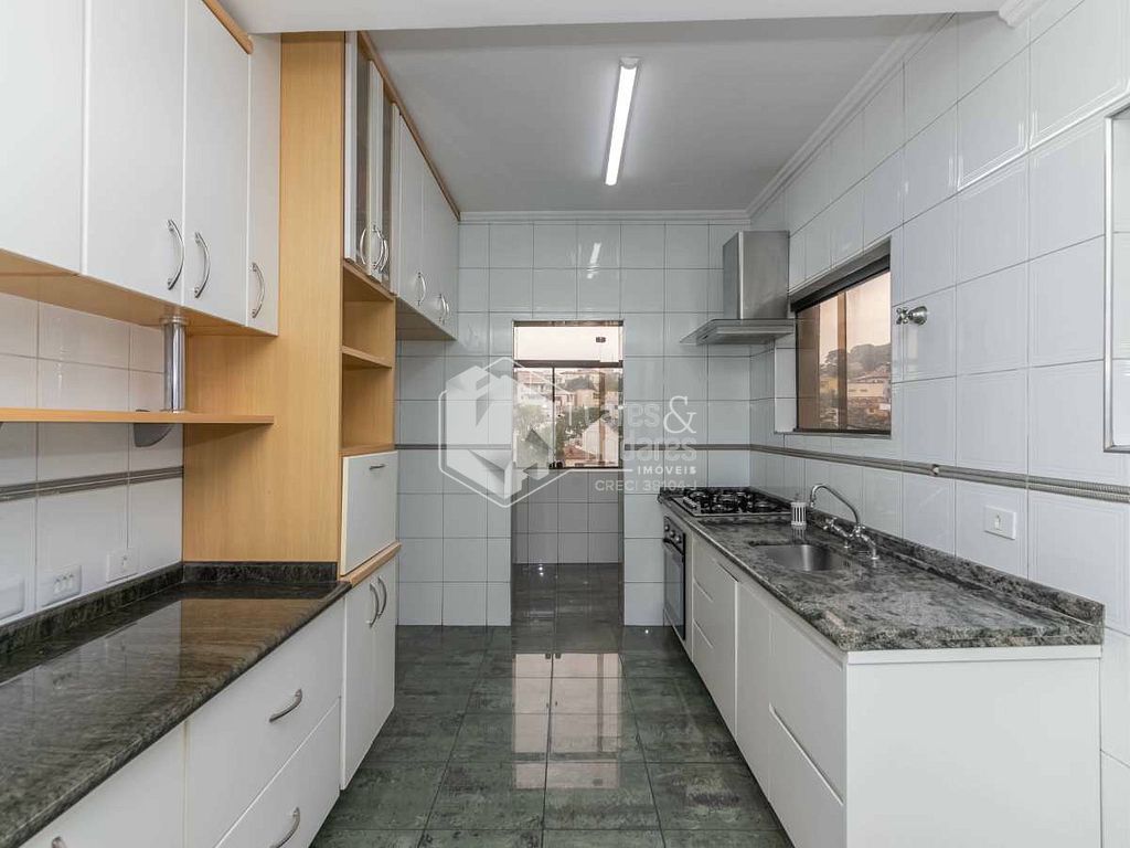 Casa, 4 quartos, 217 m² - Foto 1