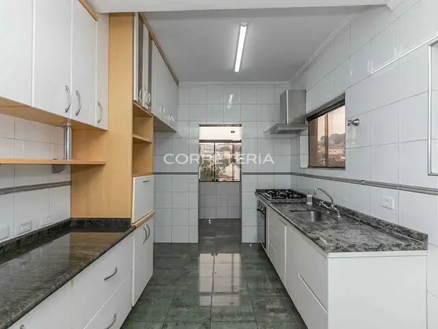 Casa 4 quartos e 5 banheiros, à venda, no bairro Jardim da Glória em São Paulo