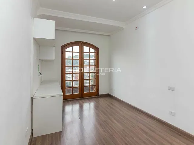 Casa 4 quartos e 5 banheiros, à venda, no bairro Jardim da Glória em São Paulo