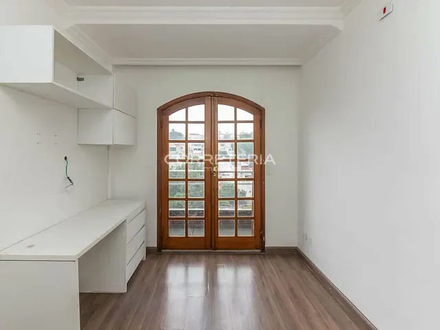 Casa 4 quartos e 5 banheiros, à venda, no bairro Jardim da Glória em São Paulo