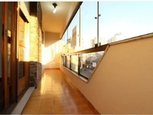 Apartamento 2 quartos e 2 banheiros, à venda, no bairro Floresta em Porto Alegre
