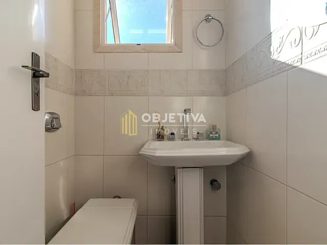 Casa 3 quartos e 5 banheiros, à venda, no bairro Santa Maria Goretti em Porto Alegre