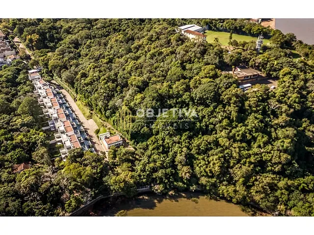 Casa 3 quartos e 5 banheiros, à venda, no bairro Pedra Redonda em Porto Alegre