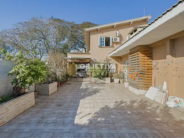 Casa 3 quartos e 3 banheiros, à venda, no bairro Sarandi em Porto Alegre