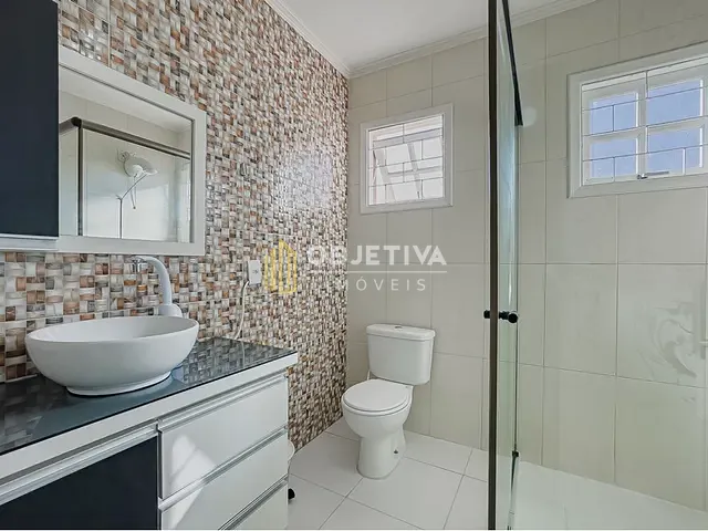 Casa 3 quartos e 3 banheiros, à venda, no bairro Sarandi em Porto Alegre