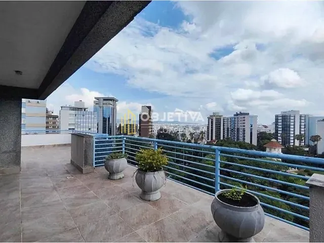 Sala à venda, no bairro Moinhos de Vento em Porto Alegre