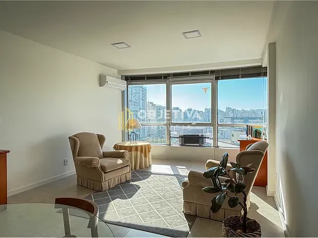 Sala à venda, no bairro Centro Histórico em Porto Alegre