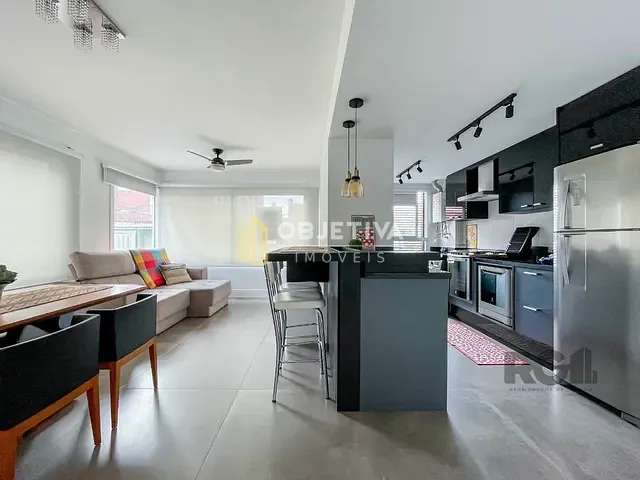 Apartamento 2 quartos e 2 banheiros, à venda, no bairro Menino Deus em Porto Alegre