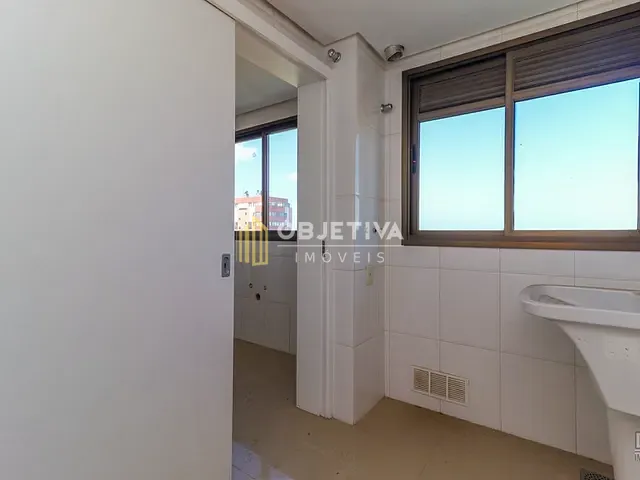 Apartamento 3 quartos e 4 banheiros, à venda, no bairro Jardim Planalto em Porto Alegre