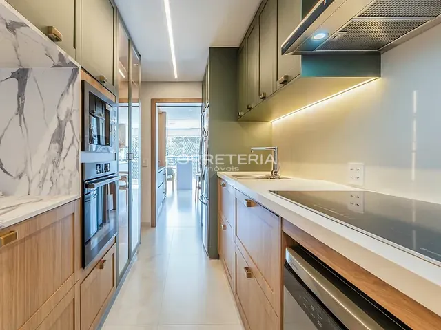 Apartamento 3 quartos e 5 banheiros, à venda, no bairro Moema em São Paulo